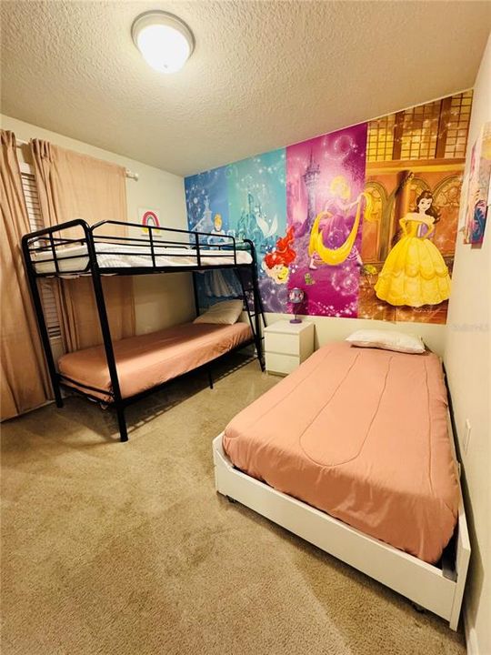 For Rent: $3,000 (5 beds, 4 baths, 2281 Square Feet)