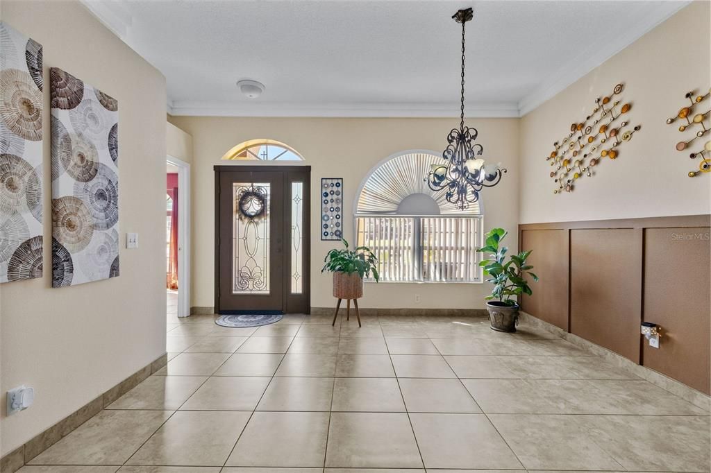 For Sale: $525,000 (5 beds, 4 baths, 2444 Square Feet)