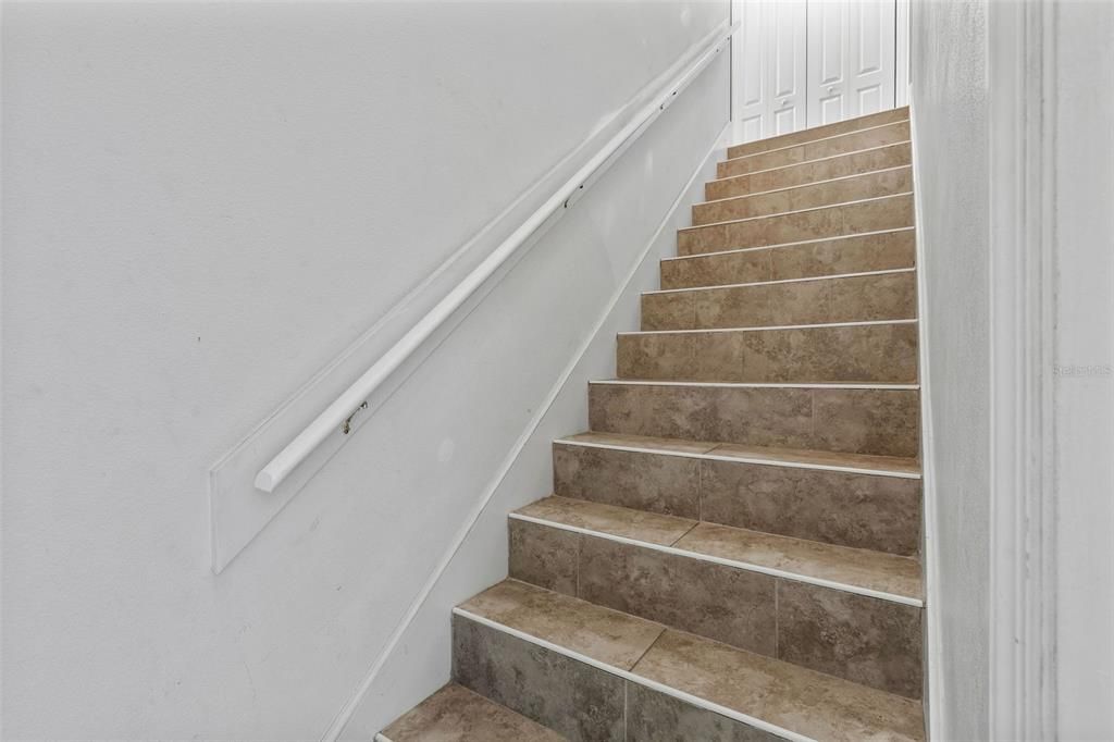For Sale: $525,000 (5 beds, 4 baths, 2444 Square Feet)