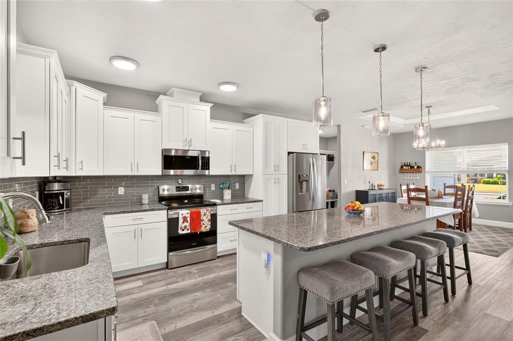 For Sale: $389,990 (4 beds, 2 baths, 1964 Square Feet)