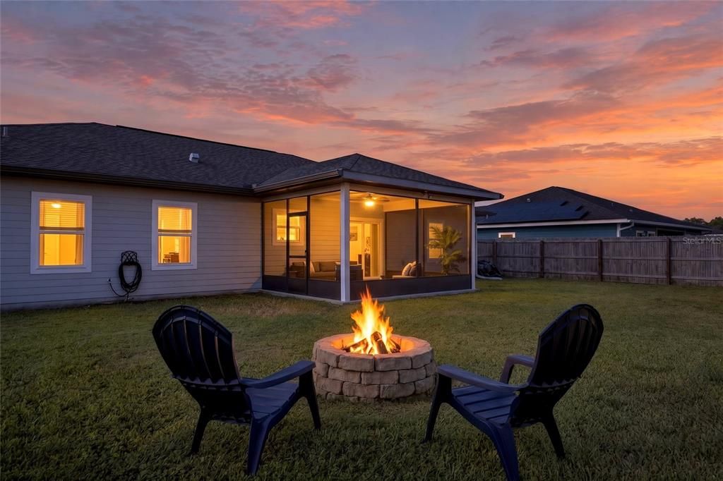For Sale: $389,990 (4 beds, 2 baths, 1964 Square Feet)