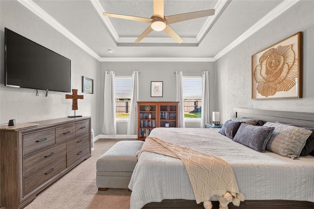 For Sale: $389,990 (4 beds, 2 baths, 1964 Square Feet)