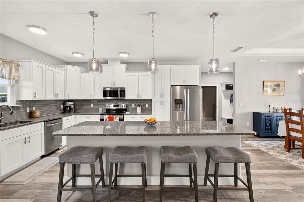 For Sale: $389,990 (4 beds, 2 baths, 1964 Square Feet)