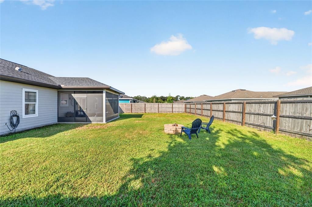 For Sale: $389,990 (4 beds, 2 baths, 1964 Square Feet)