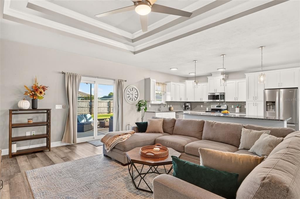 For Sale: $389,990 (4 beds, 2 baths, 1964 Square Feet)