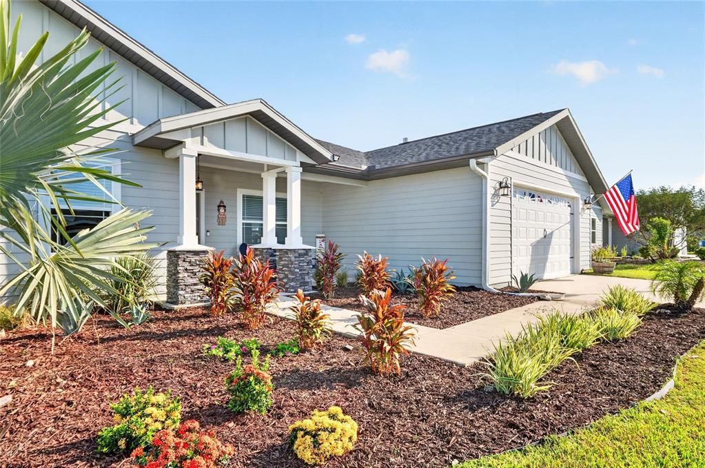 For Sale: $389,990 (4 beds, 2 baths, 1964 Square Feet)