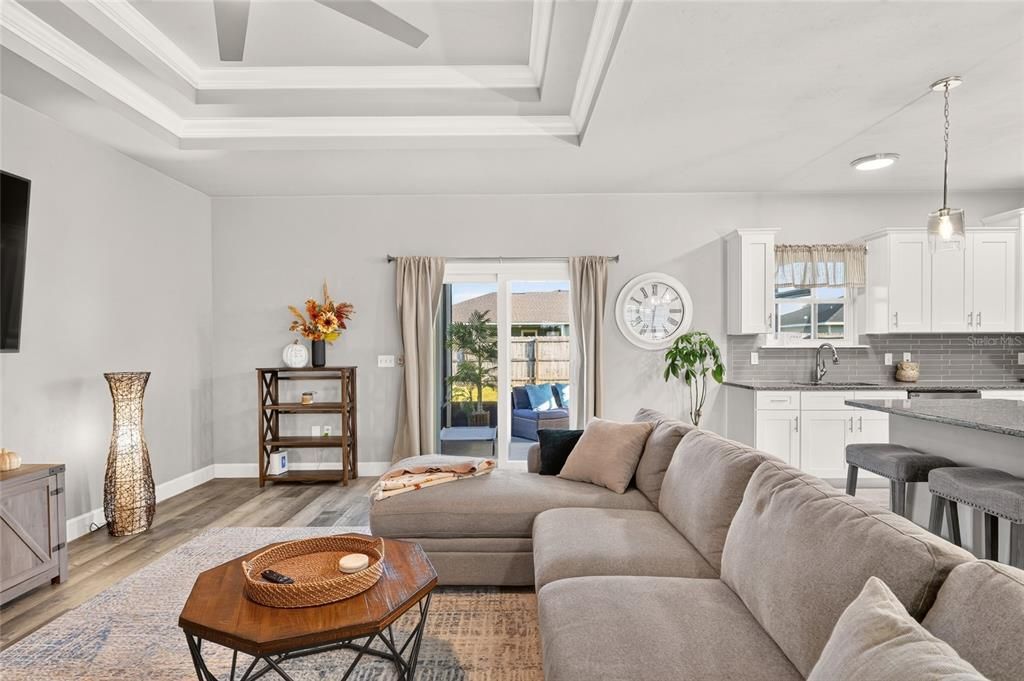 For Sale: $389,990 (4 beds, 2 baths, 1964 Square Feet)