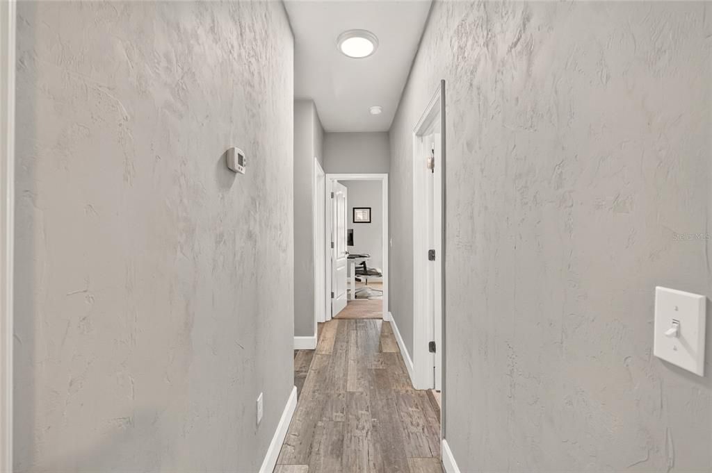 For Sale: $389,990 (4 beds, 2 baths, 1964 Square Feet)