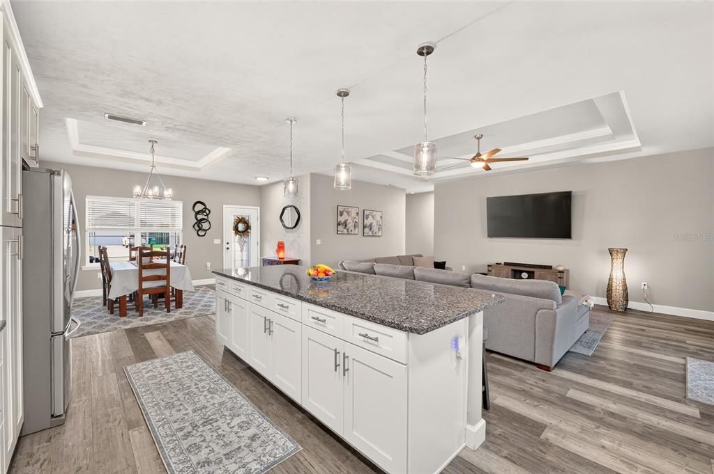 For Sale: $389,990 (4 beds, 2 baths, 1964 Square Feet)