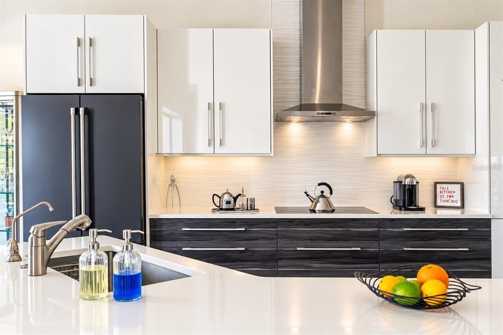 For Sale: $668,000 (3 beds, 2 baths, 2061 Square Feet)