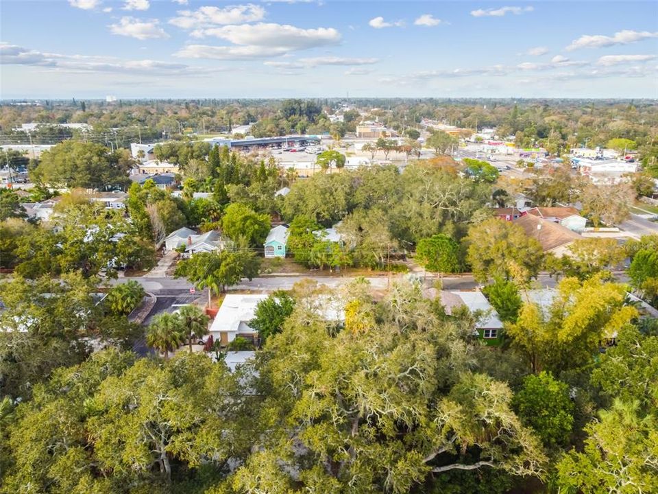 For Rent: $2,495 (2 beds, 1 baths, 1038 Square Feet)