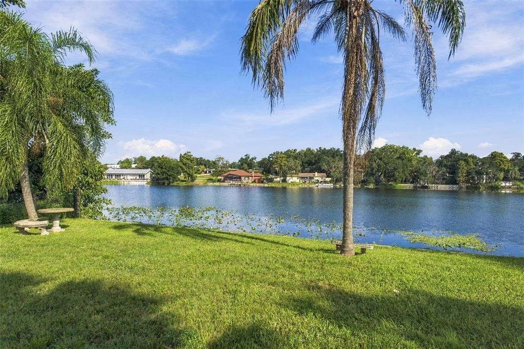 For Sale: $699,000 (4 beds, 2 baths, 1886 Square Feet)