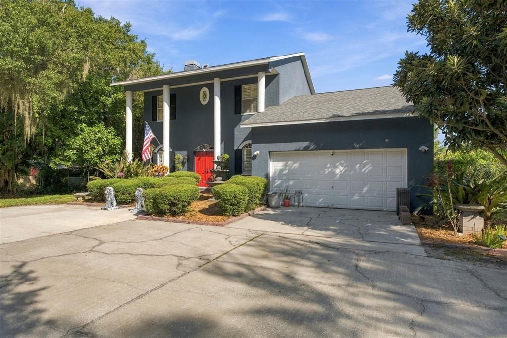 For Sale: $699,000 (4 beds, 2 baths, 1886 Square Feet)