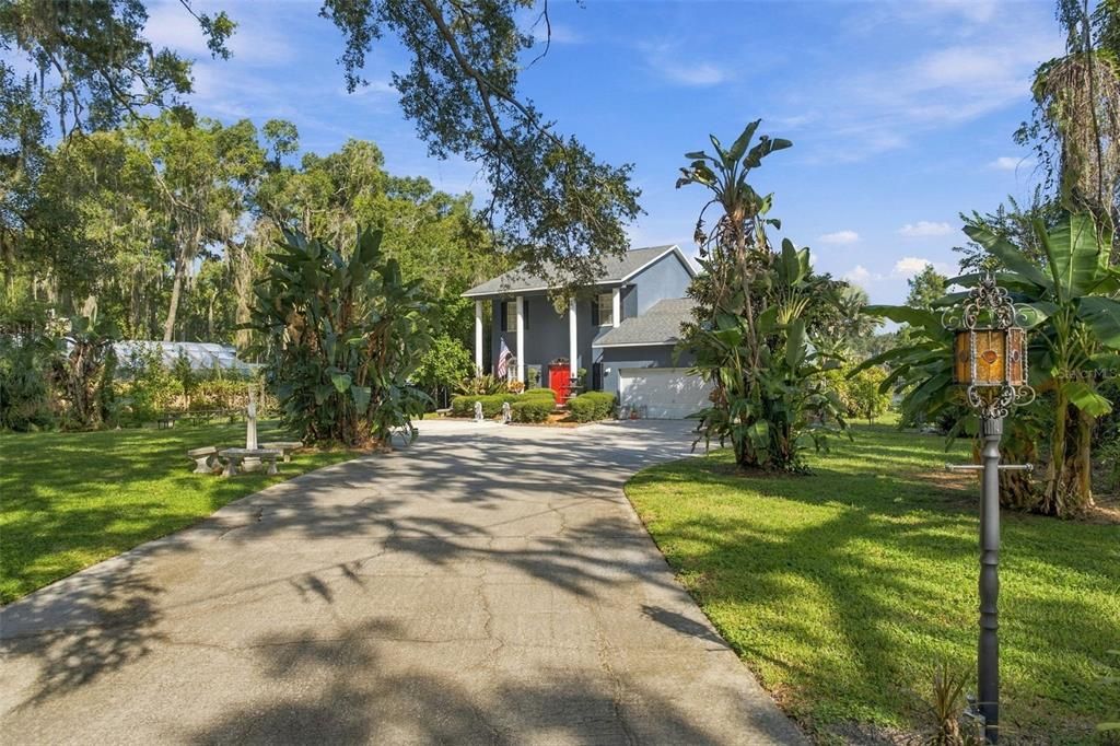 For Sale: $699,000 (4 beds, 2 baths, 1886 Square Feet)