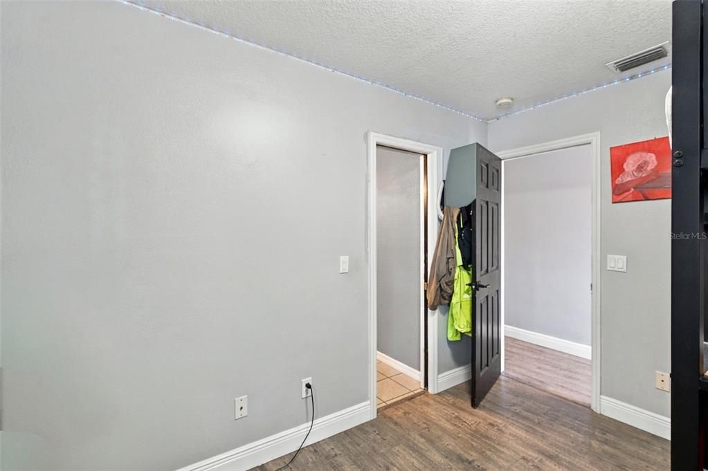 For Sale: $699,000 (4 beds, 2 baths, 1886 Square Feet)