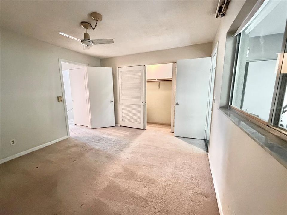 For Rent: $1,200 (1 beds, 1 baths, 585 Square Feet)