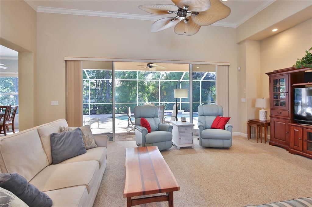 For Sale: $698,000 (4 beds, 2 baths, 2459 Square Feet)