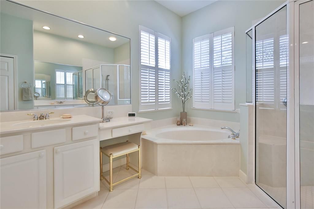 For Sale: $698,000 (4 beds, 2 baths, 2459 Square Feet)