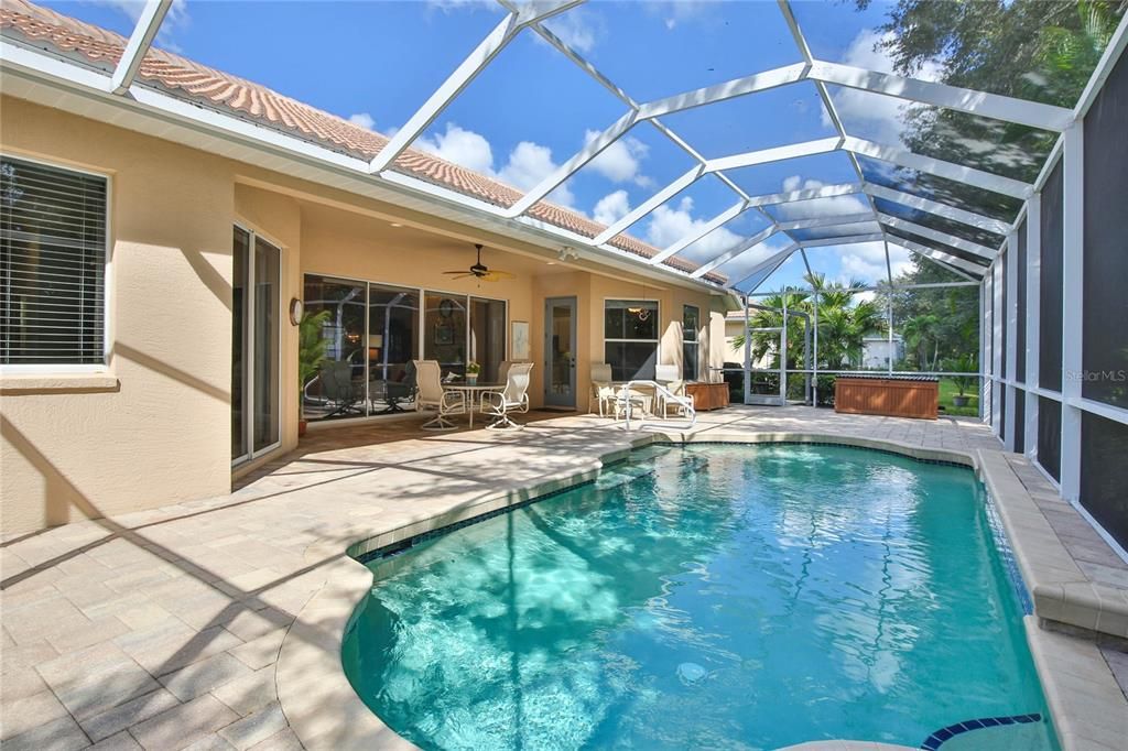 For Sale: $698,000 (4 beds, 2 baths, 2459 Square Feet)