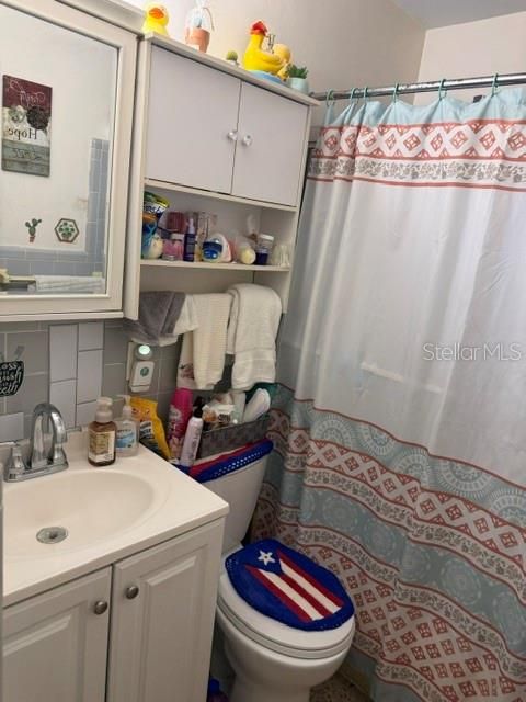 For Sale: $304,900 (2 beds, 1 baths, 825 Square Feet)