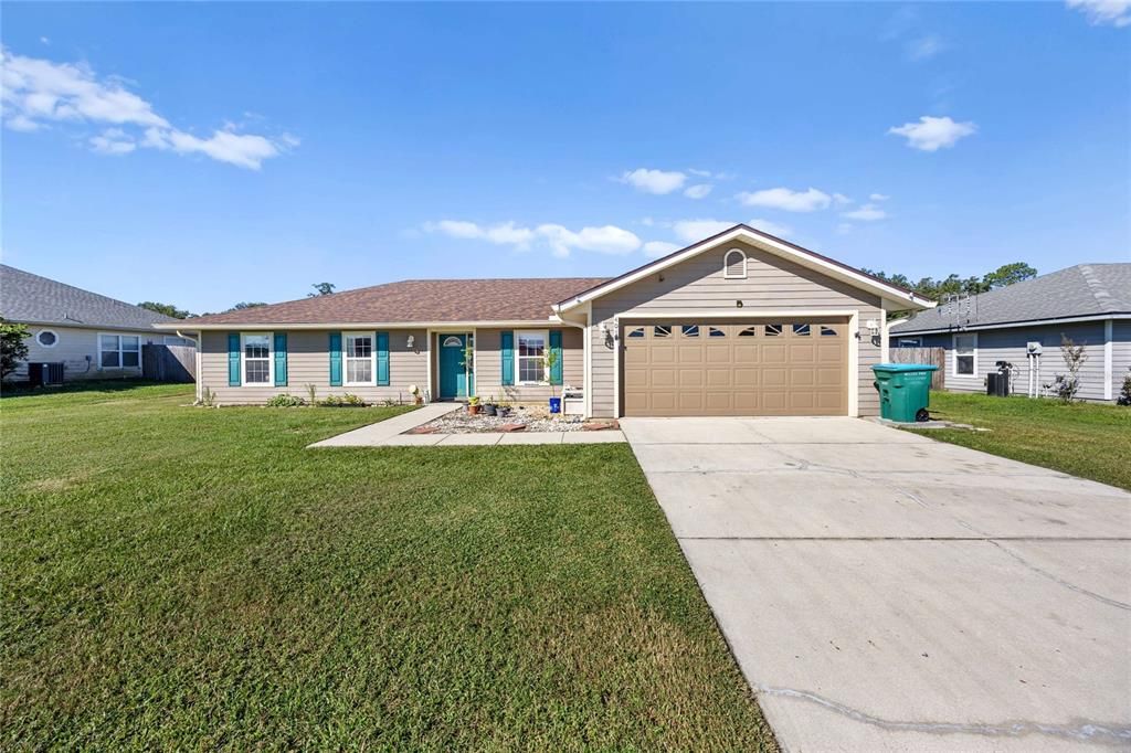 For Sale: $320,000 (4 beds, 2 baths, 1722 Square Feet)