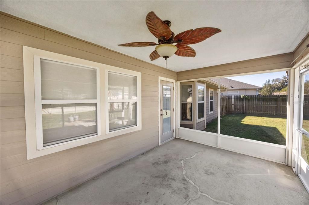 For Sale: $320,000 (4 beds, 2 baths, 1722 Square Feet)