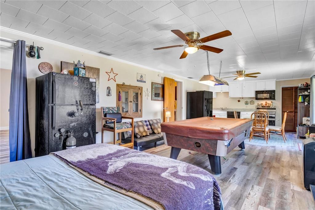 For Sale: $293,700 (3 beds, 2 baths, 1953 Square Feet)