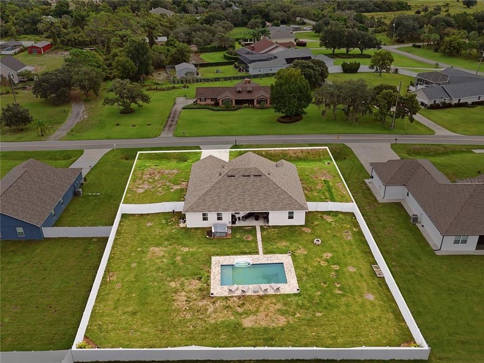 En Venta: $479,000 (4 camas, 3 baños, 2427 Pies cuadrados)