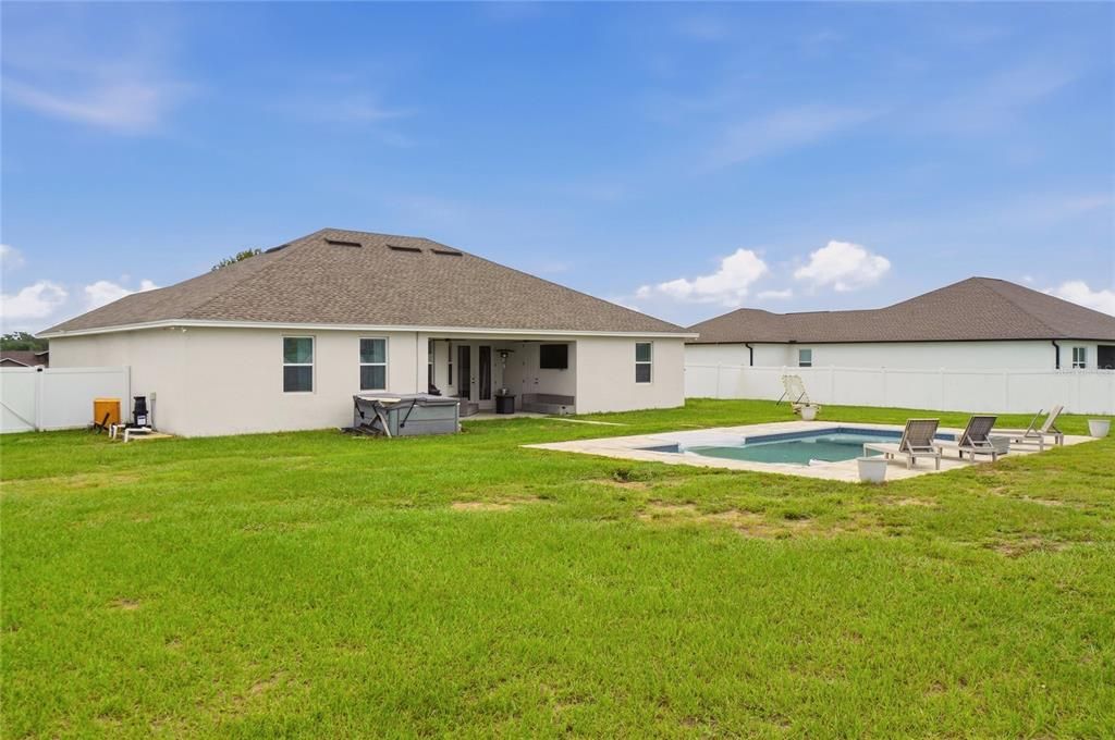 En Venta: $479,000 (4 camas, 3 baños, 2427 Pies cuadrados)