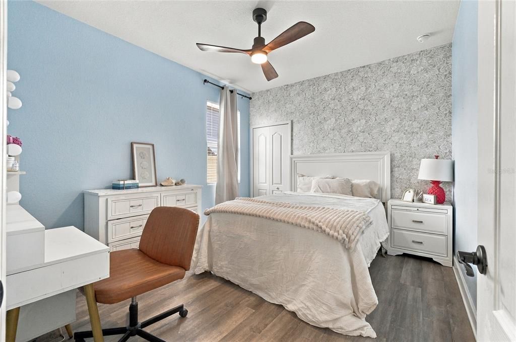 En Venta: $479,000 (4 camas, 3 baños, 2427 Pies cuadrados)