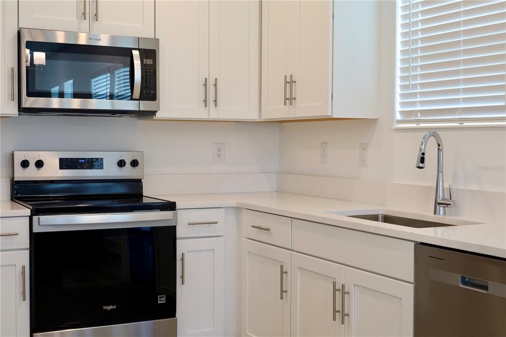 В аренду: $7,500 (5 спален, 4 ванн, 1993 Квадратных фут)