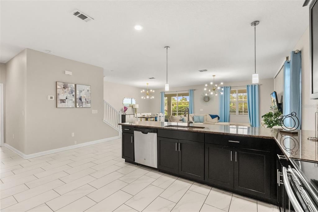 For Sale: $679,900 (9 beds, 5 baths, 3909 Square Feet)