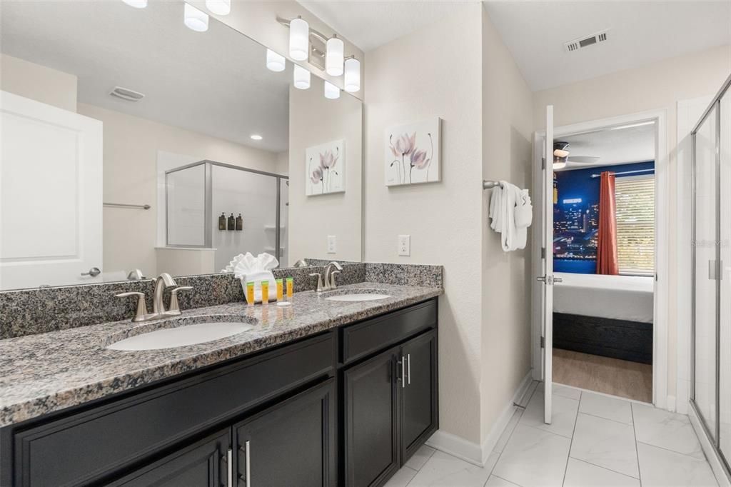 For Sale: $679,900 (9 beds, 5 baths, 3909 Square Feet)