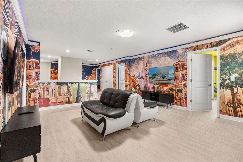 For Sale: $679,900 (9 beds, 5 baths, 3909 Square Feet)