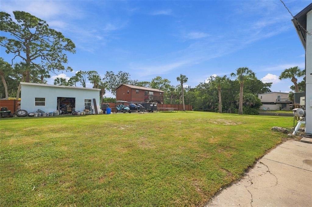 For Sale: $900,000 (3 beds, 3 baths, 2380 Square Feet)