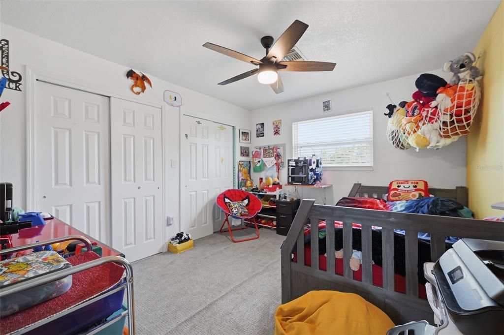 For Sale: $900,000 (3 beds, 3 baths, 2380 Square Feet)