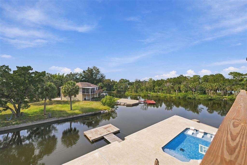 For Sale: $900,000 (3 beds, 3 baths, 2380 Square Feet)