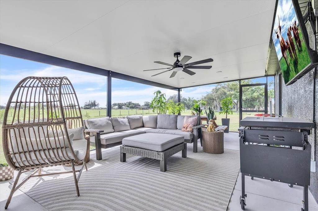 For Sale: $759,000 (4 beds, 2 baths, 1968 Square Feet)