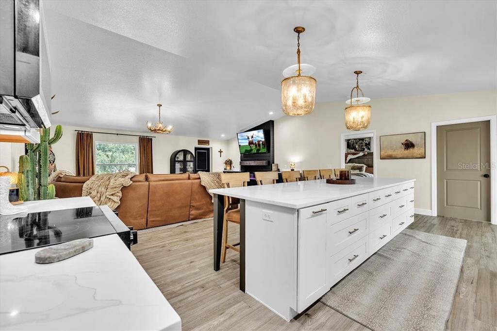 For Sale: $759,000 (4 beds, 2 baths, 1968 Square Feet)