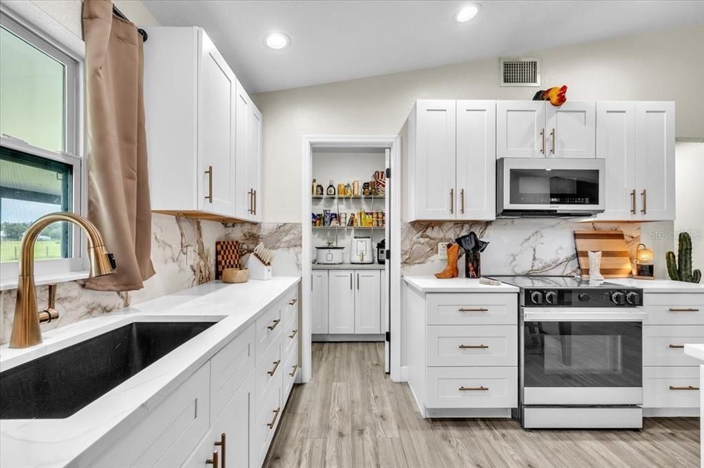 For Sale: $759,000 (4 beds, 2 baths, 1968 Square Feet)