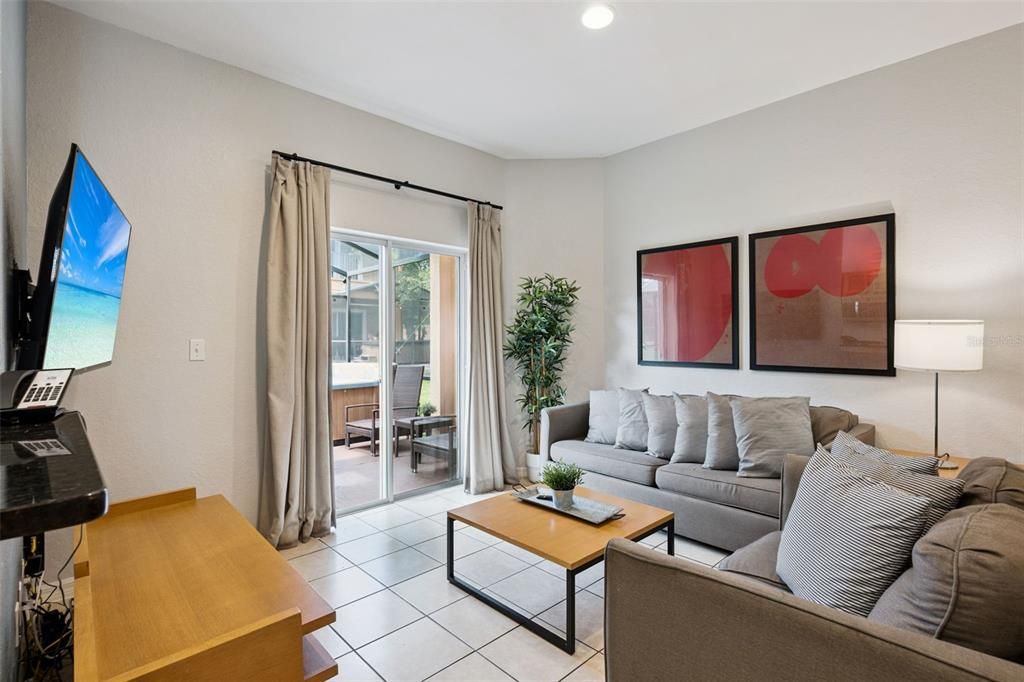 For Sale: $324,000 (4 beds, 3 baths, 1440 Square Feet)