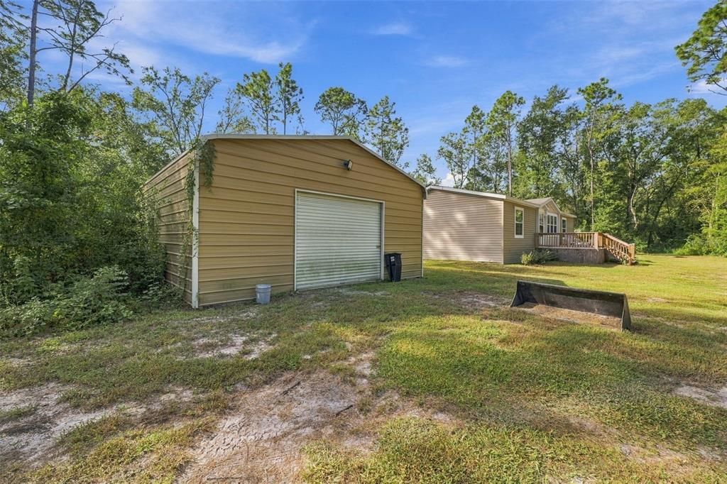 For Sale: $415,000 (3 beds, 2 baths, 1404 Square Feet)