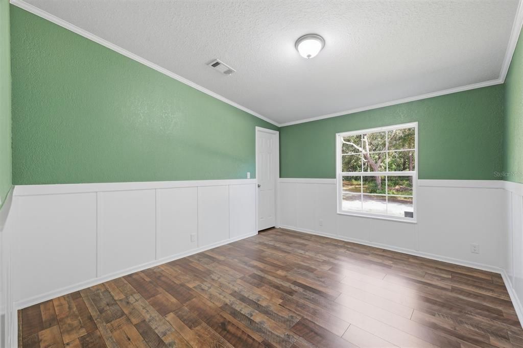For Sale: $415,000 (3 beds, 2 baths, 1404 Square Feet)