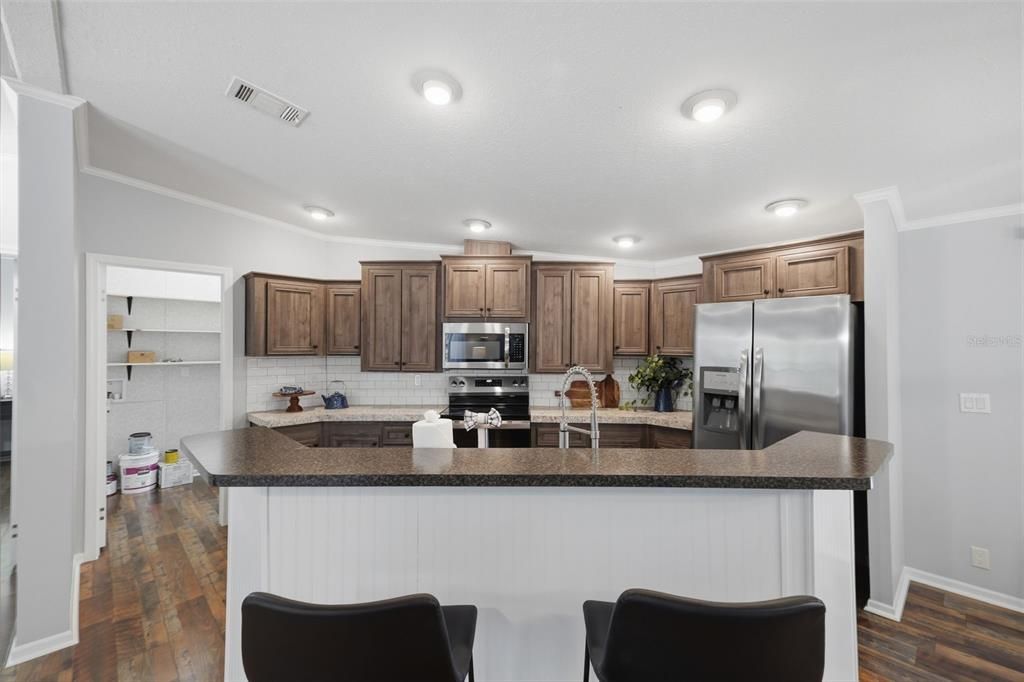 For Sale: $415,000 (3 beds, 2 baths, 1404 Square Feet)
