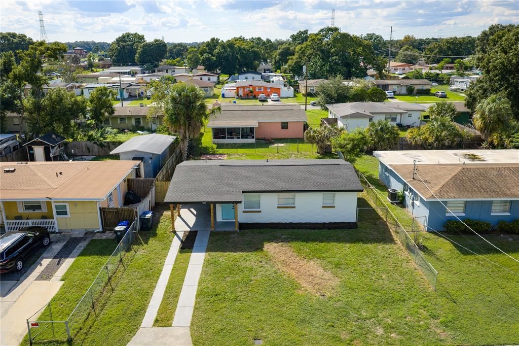 For Sale: $297,700 (3 beds, 1 baths, 890 Square Feet)