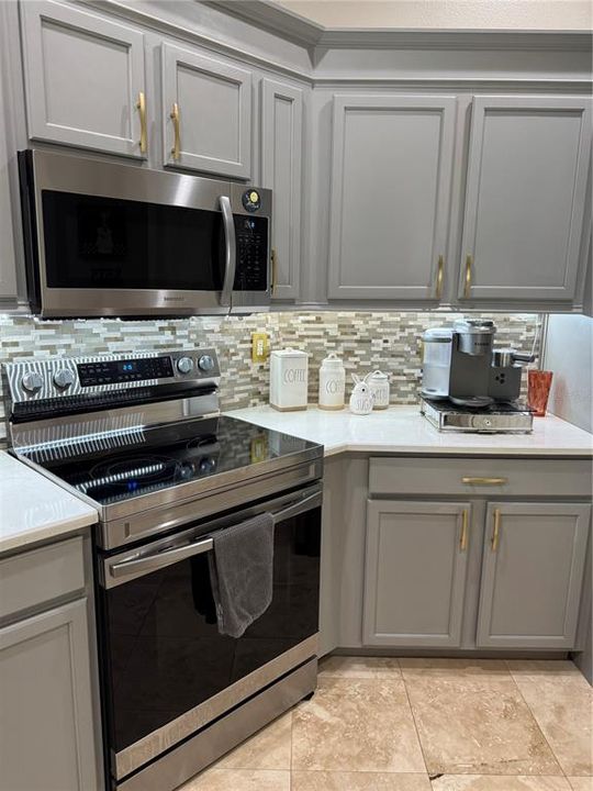 For Sale: $499,990 (4 beds, 3 baths, 2407 Square Feet)