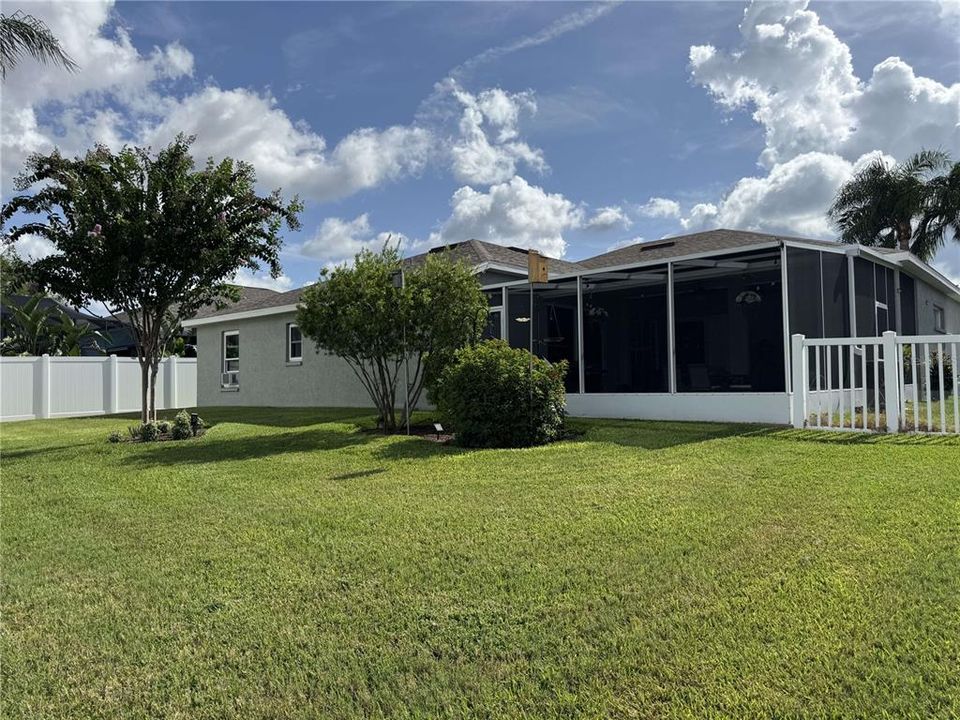 For Sale: $499,990 (4 beds, 3 baths, 2407 Square Feet)