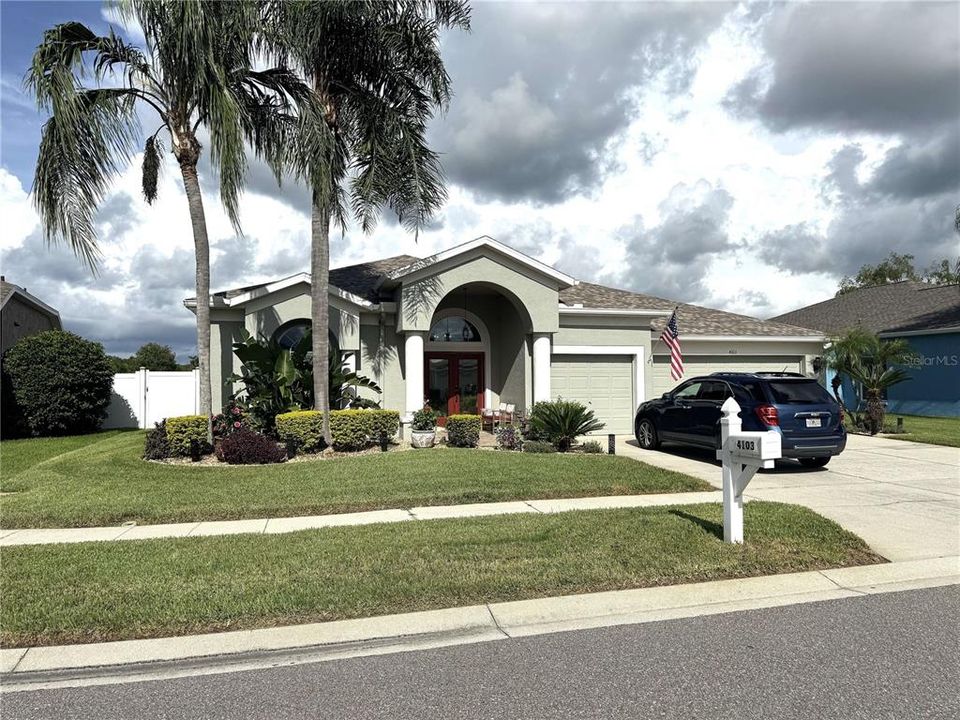 For Sale: $499,990 (4 beds, 3 baths, 2407 Square Feet)