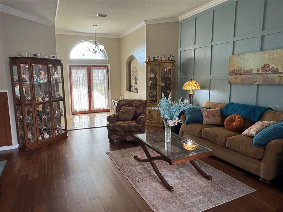 For Sale: $499,990 (4 beds, 3 baths, 2407 Square Feet)