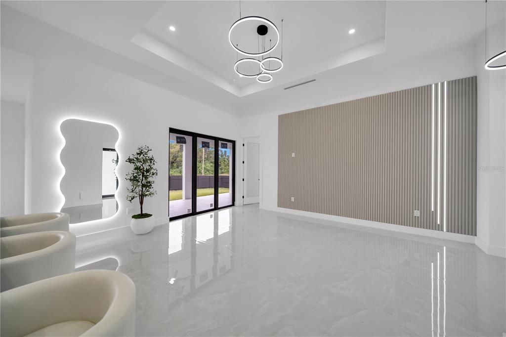 For Sale: $365,000 (3 beds, 3 baths, 1683 Square Feet)
